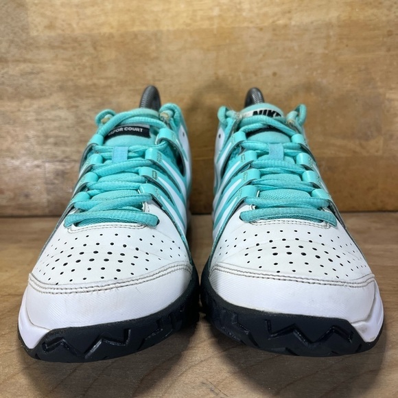 Nike Vapor Court Womens Sz 7.5 Tennis Shoes Sneakers White Turquoises 631713-103 - Picture 2 of 8